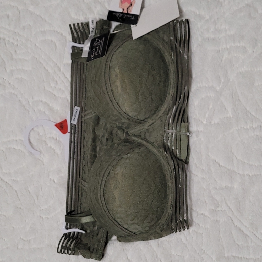 Bra and panty set